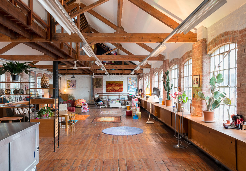 former-1900s-shoe-factory-converted-into-single-residence (10)