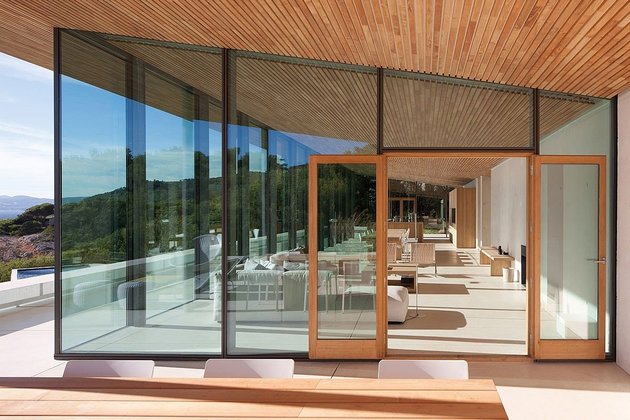 Modern Alon House in France by Atelier d'Architecture Bruno Erpicum & Partners